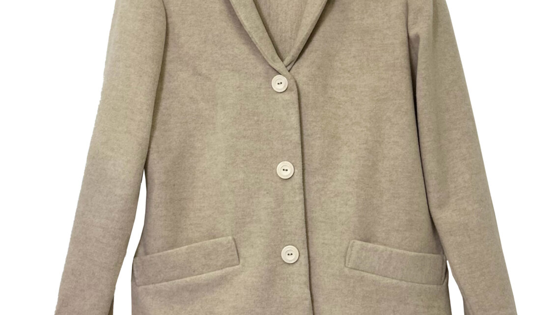 Pronto moda lady r Giacca in tessuto unito Ungaro in pura lana vergine e cashmere di colore beige.